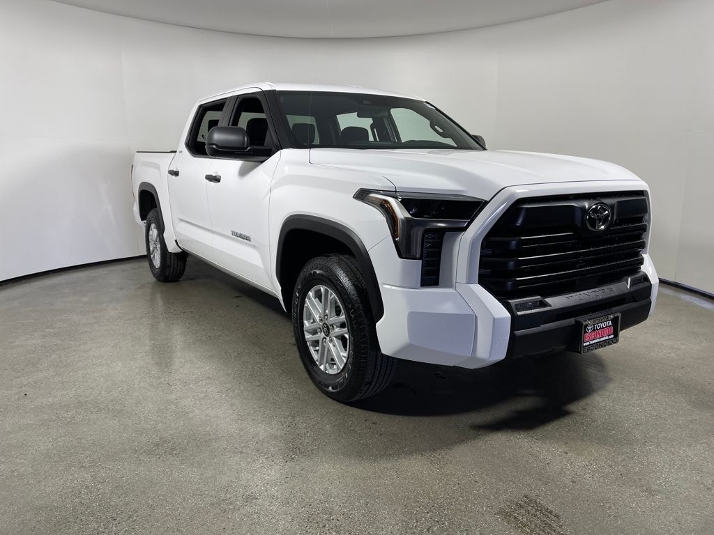 New 2026 Toyota Tundra SR5 SR5 CREWMAX 5.5