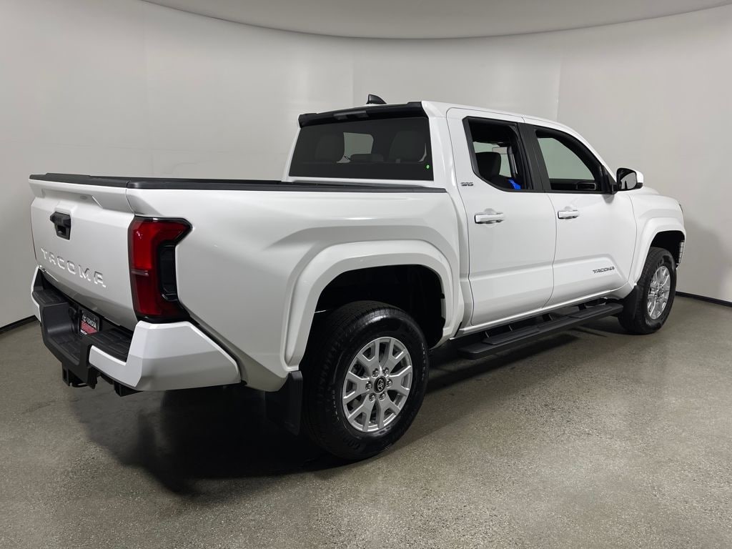 New 2026 Toyota Tacoma SR5 4X4 DOUBLE CAB