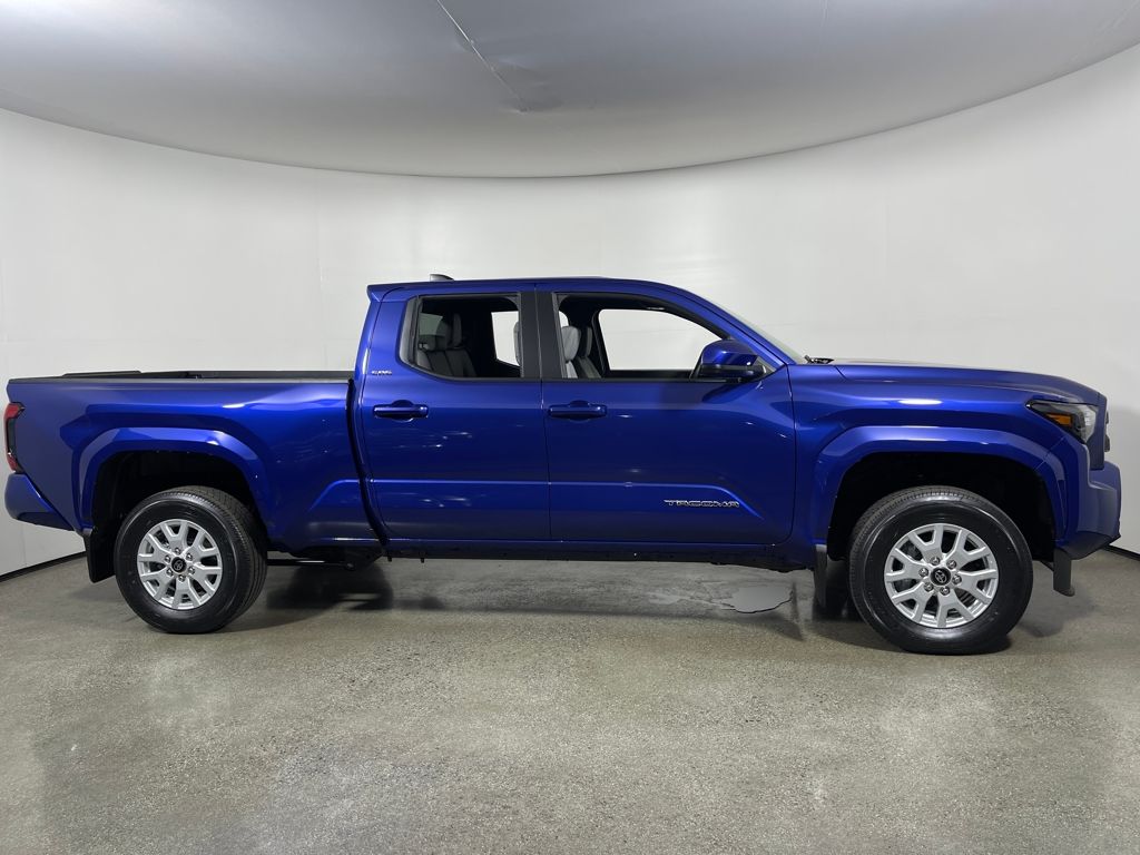 2025 Toyota Tacoma SR5 4x4 Double Cab Long Bed photo 2