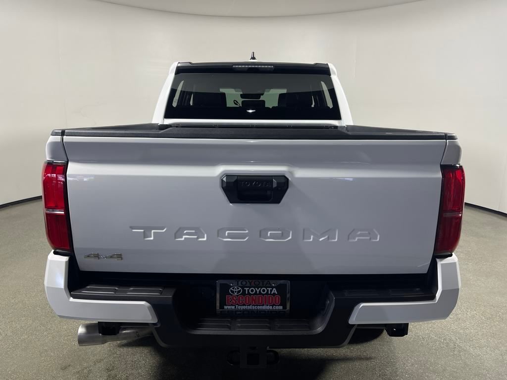 2025 Toyota Tacoma SR5 photo 4