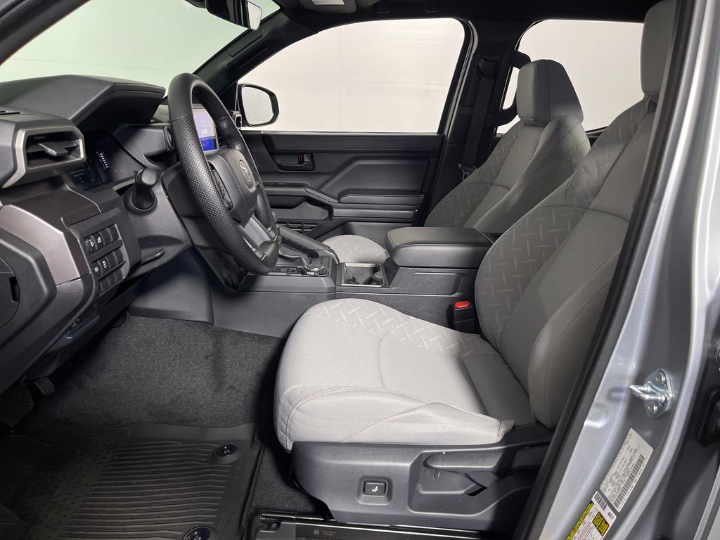 2026 Toyota Tacoma SR5 - Photo 12