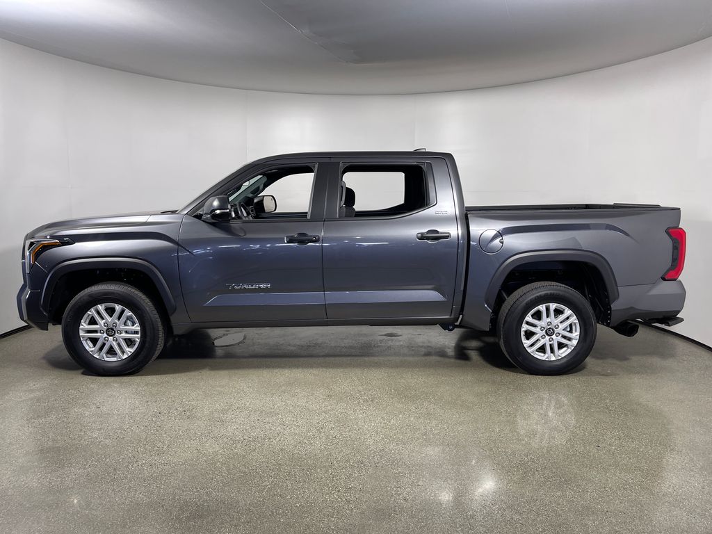 2026 Toyota Tundra SR5 - Photo 6