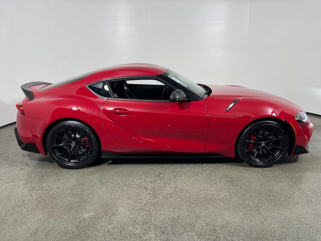 2026 Toyota Supra 3.0 photo 2