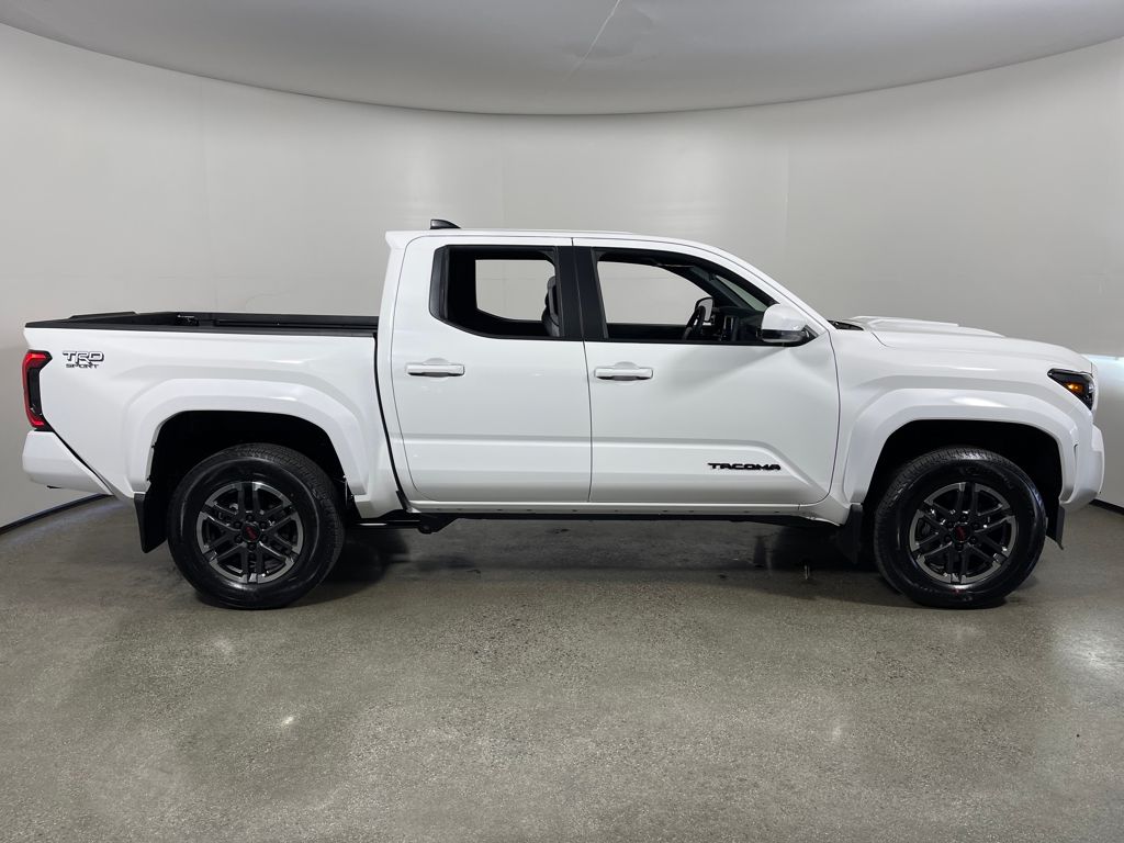 2025 Toyota Tacoma TRD Sport 4x4 Double Cab photo 2