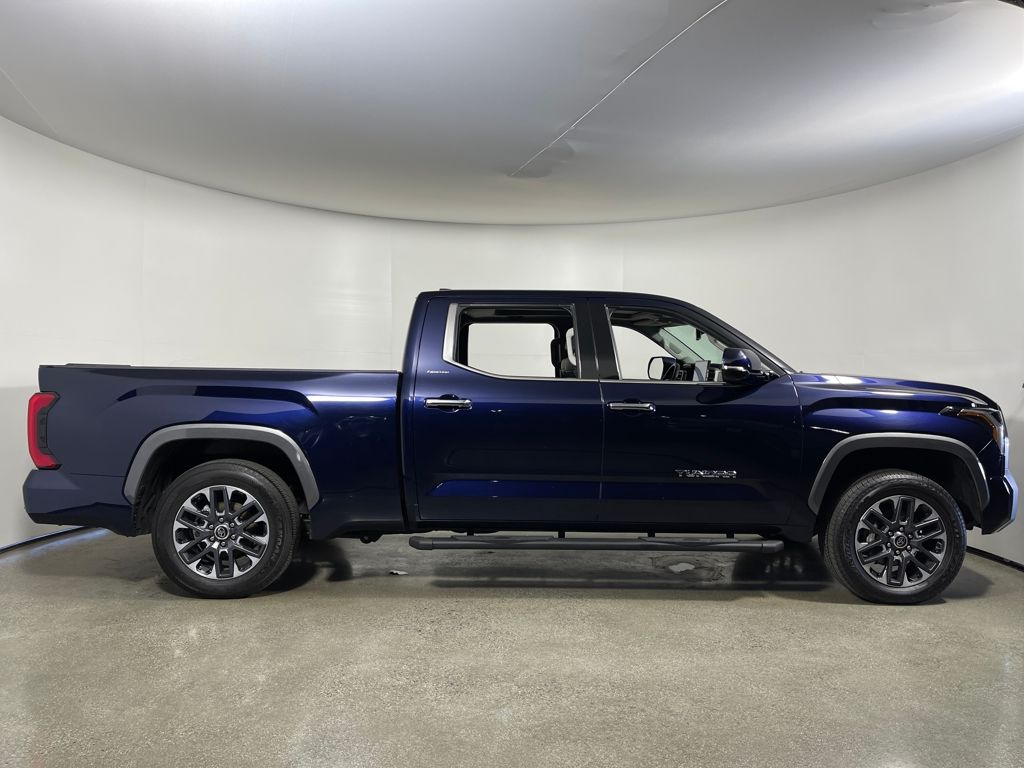 2022 Toyota Tundra Limited photo 2