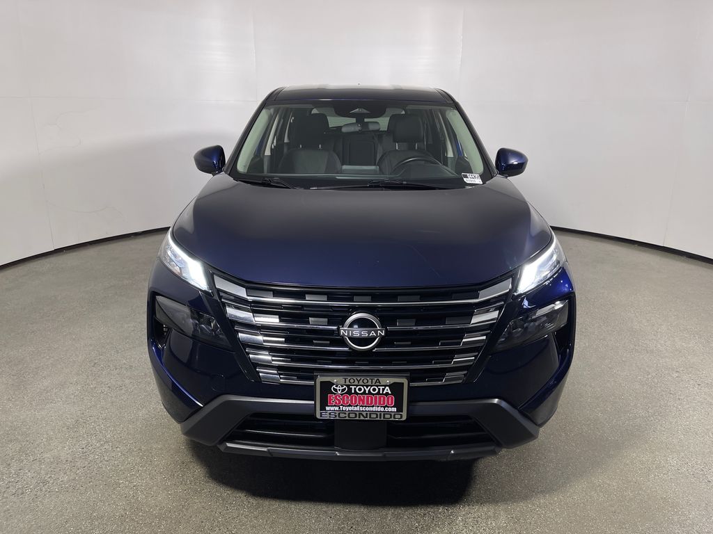2025 Nissan Rogue SV - Photo 8
