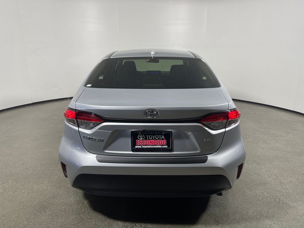 2023 Toyota Corolla LE photo 4