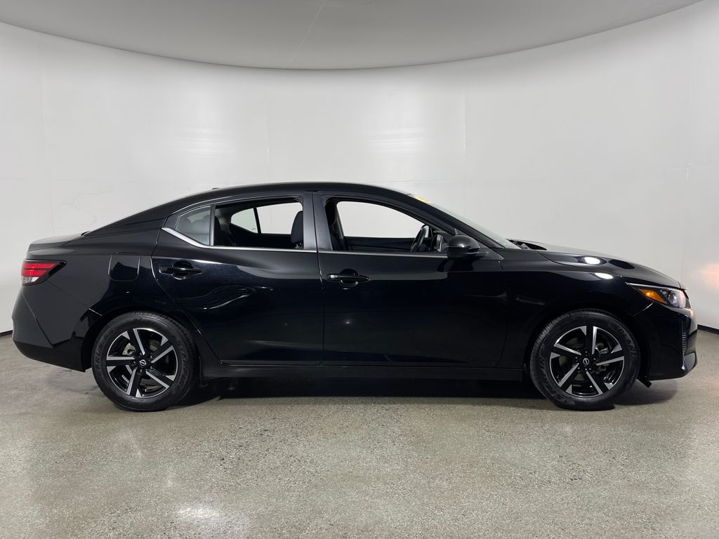 2024 Nissan Sentra SV photo 2