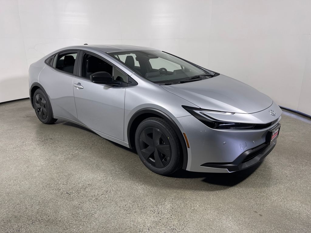 2026 Toyota Prius LE's photo