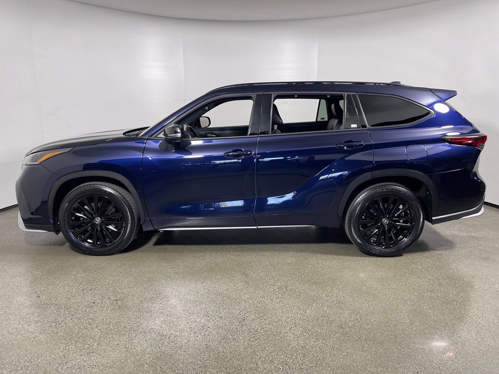 2025 Toyota Highlander XSE - Photo 6