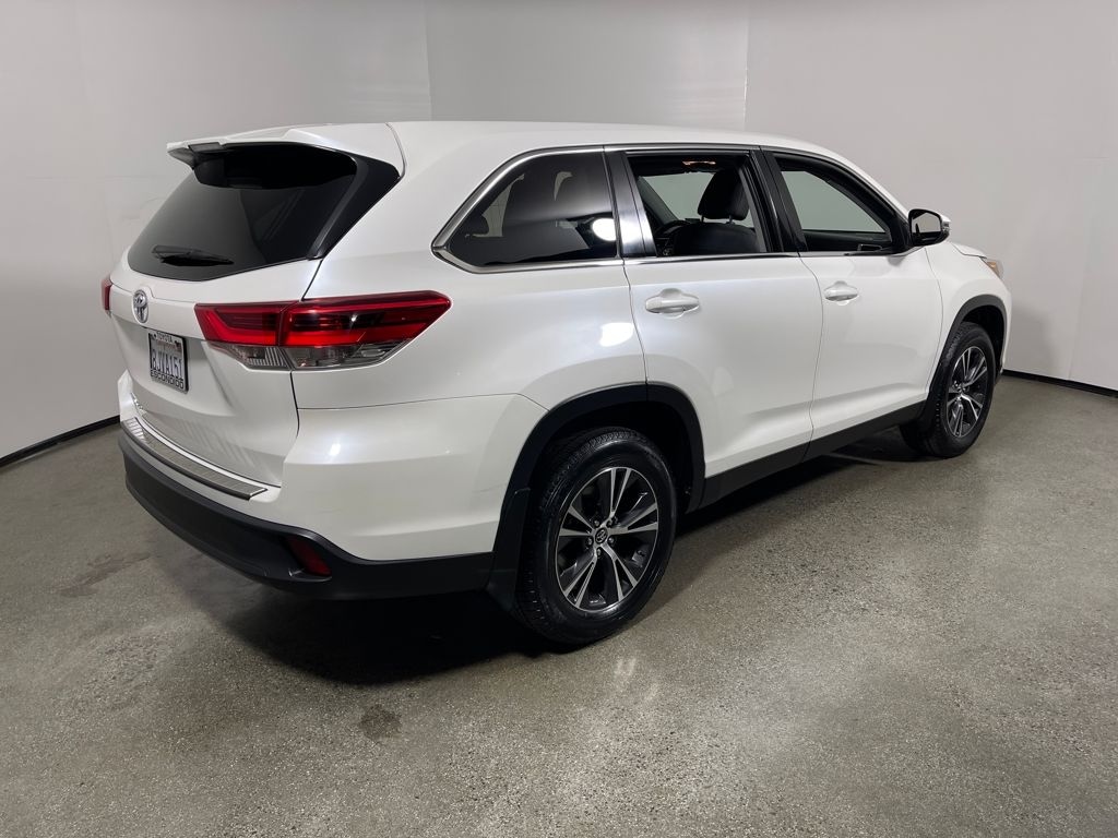 Certified 2019 Toyota Highlander LE I4 SUV