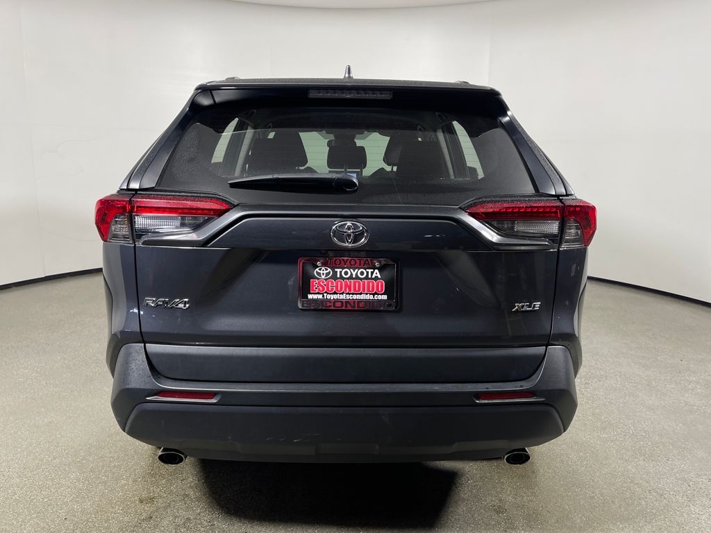 2024 Toyota RAV4 XLE photo 4