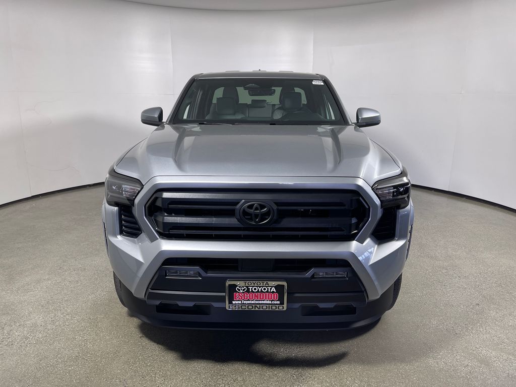 2026 Toyota Tacoma SR5 - Photo 8
