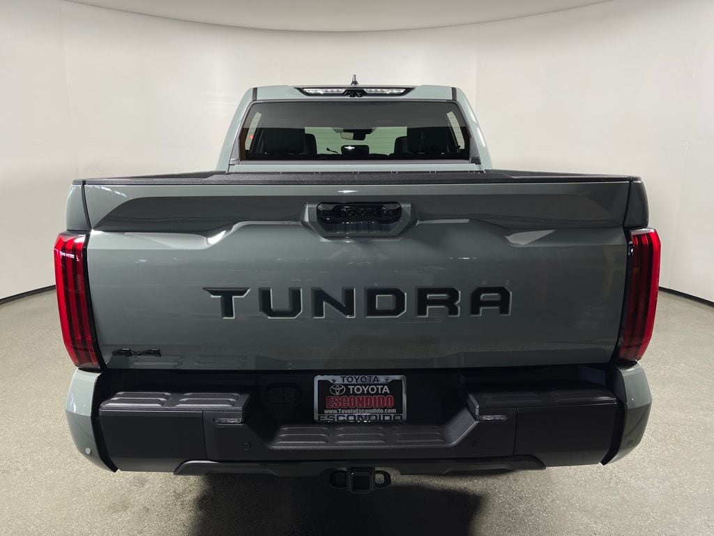 New 2026 Toyota Tundra Limited LIMITED CREWMAX 5.5