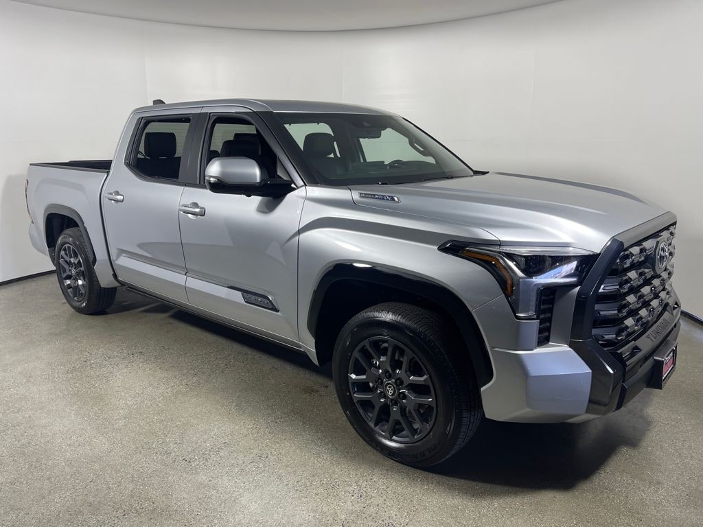 New 2026 Toyota Tundra i-FORCE MAX Platinum PLATINUM CREWMAX 5.5