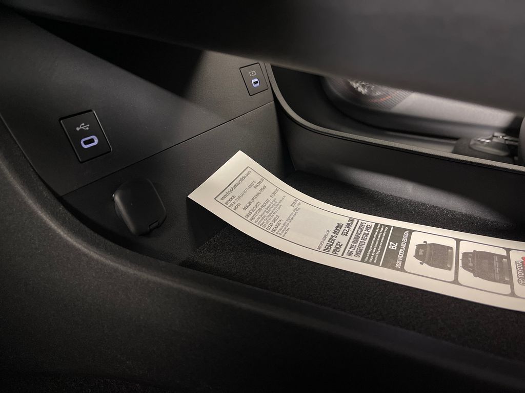 2026 Toyota bZ Woodland Woodland Premium - Photo 24