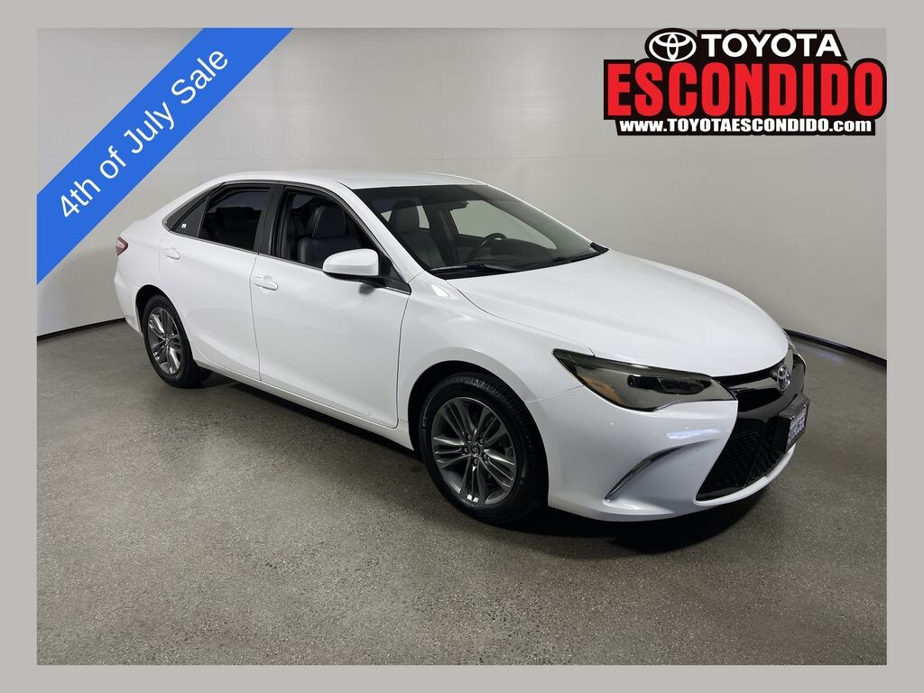 Used 2015 Toyota Camry SE Sedan