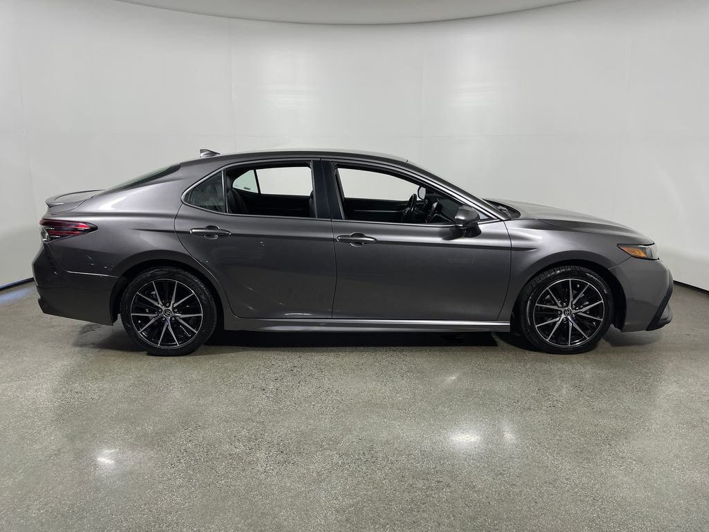 Used 2021 Toyota Camry SE Sedan