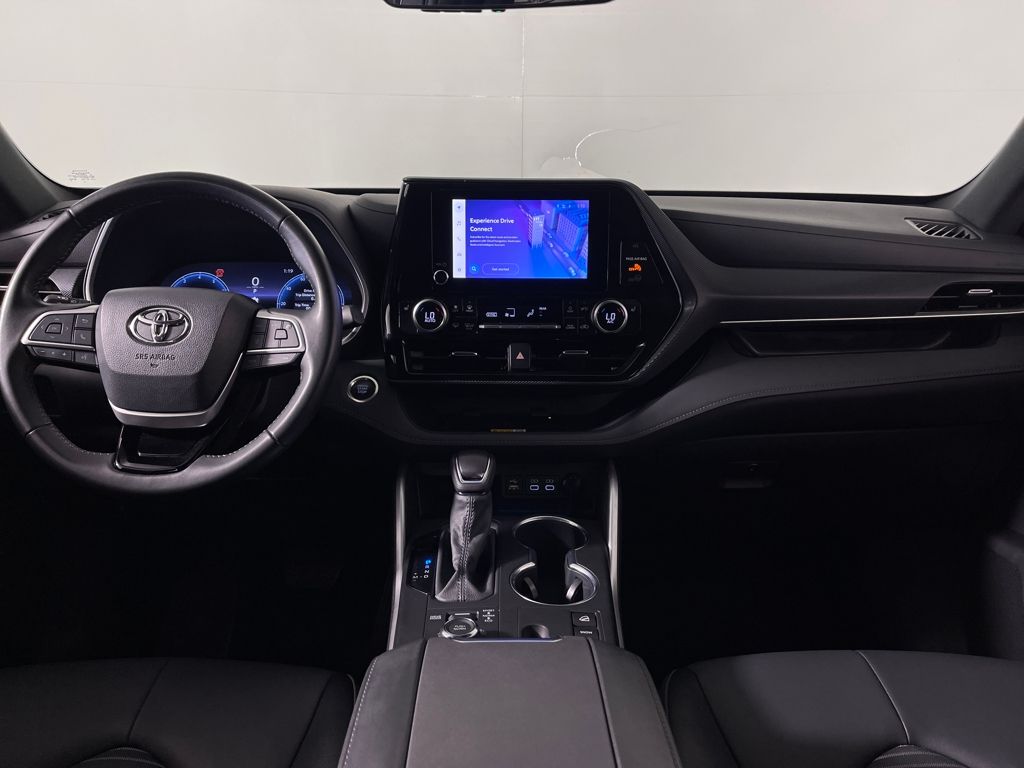 2025 Toyota Highlander XSE - Photo 14