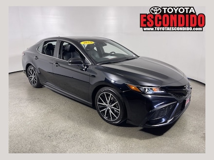2023 Toyota Camry SE Sedan