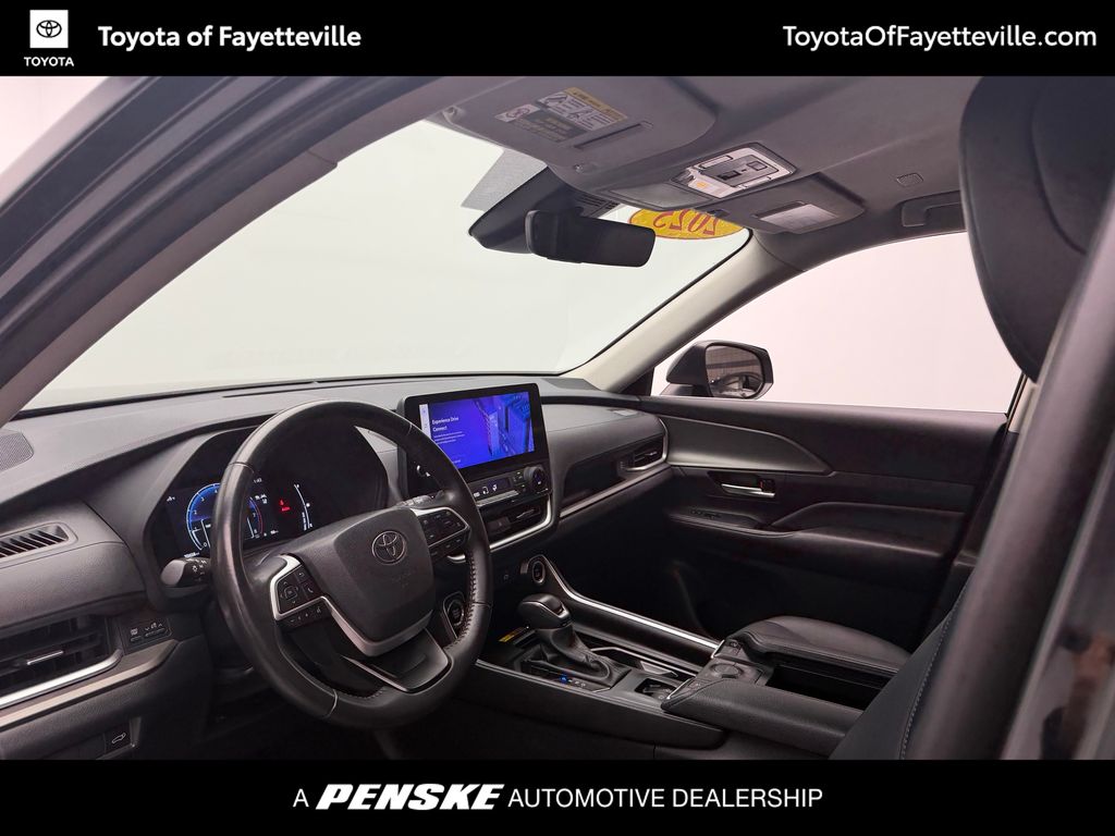 2025 Toyota Grand Highlander LE - Photo 18
