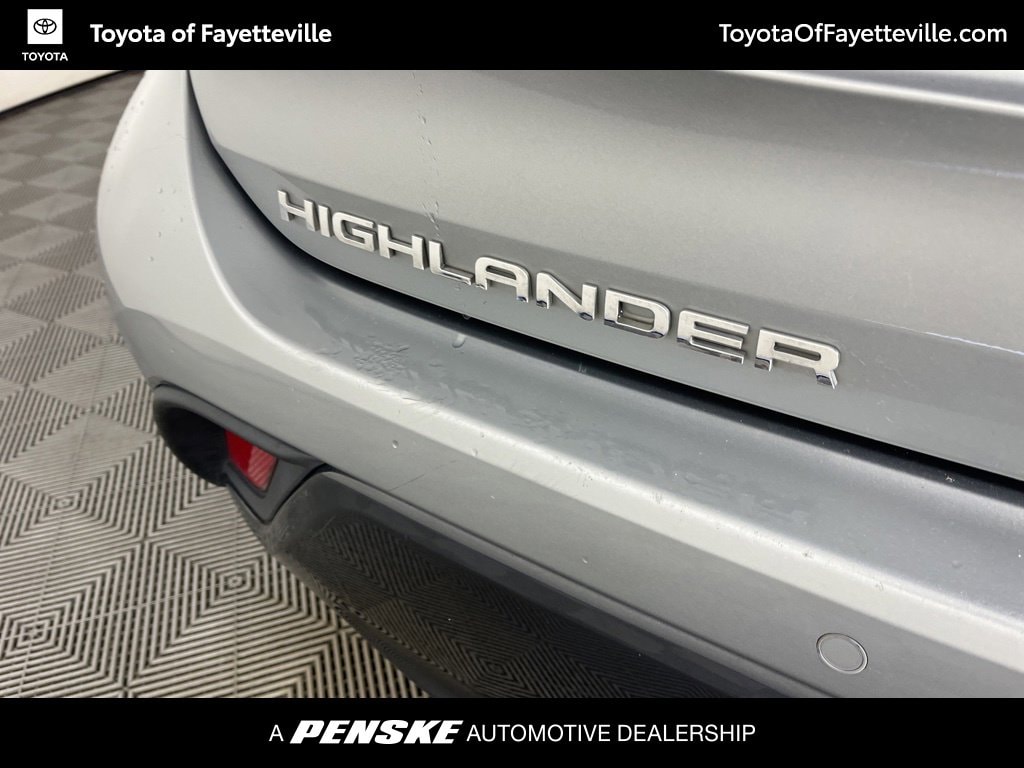 Used 2021 Toyota Highlander Hybrid Limited SUV