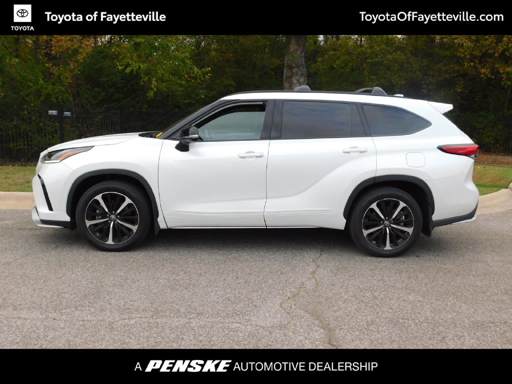 Used 2022 Toyota Highlander XSE SUV