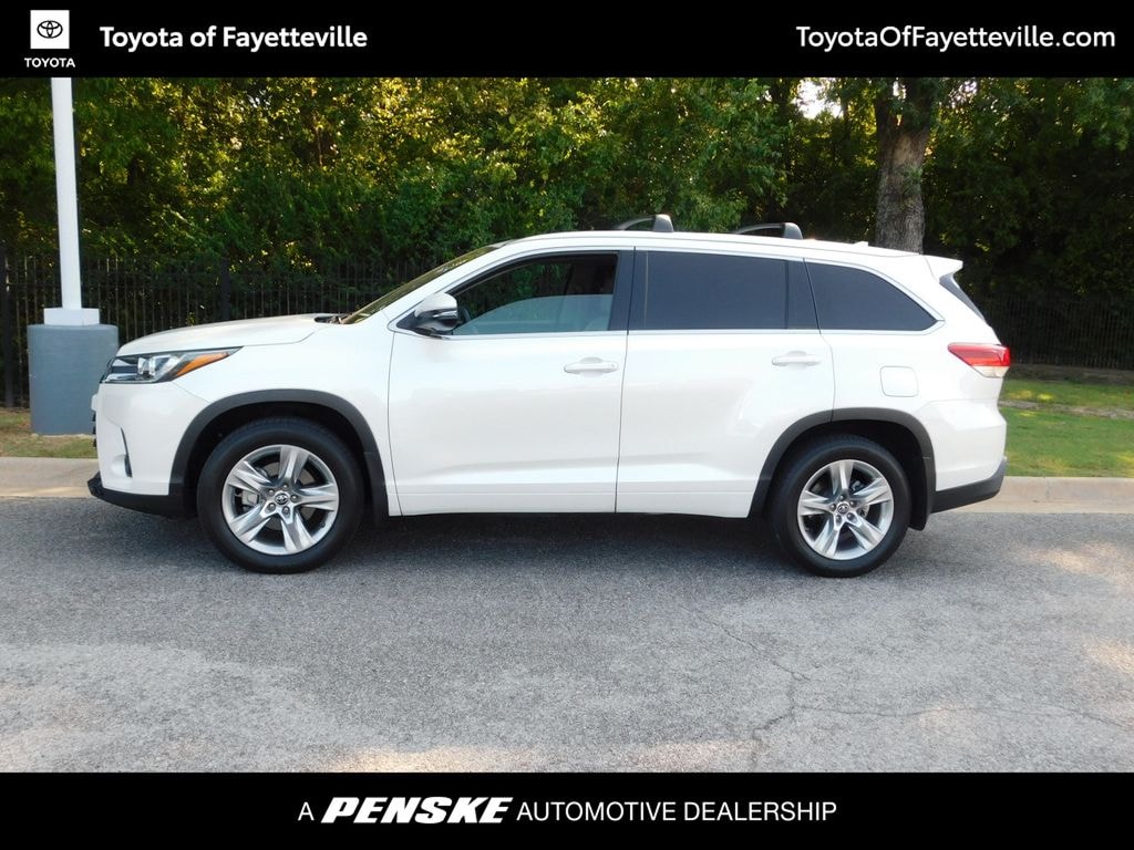 Used 2017 Toyota Highlander Limited SUV