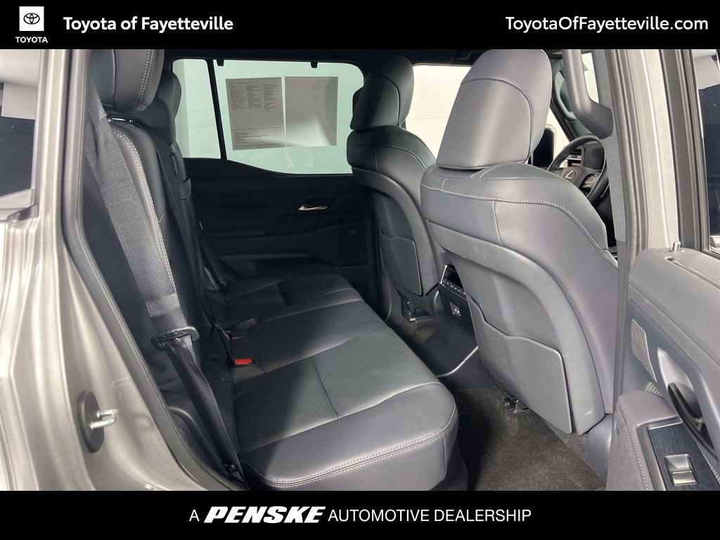 2024 Lexus GX Luxury - Photo 9