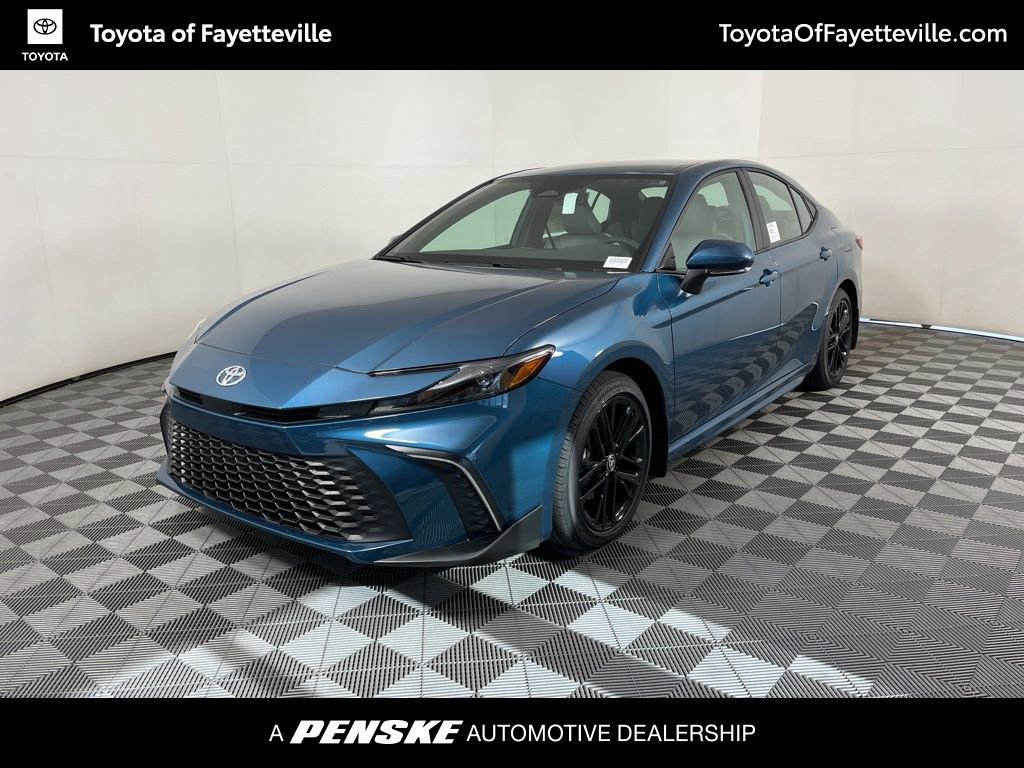 2026 Toyota Camry SE's photo