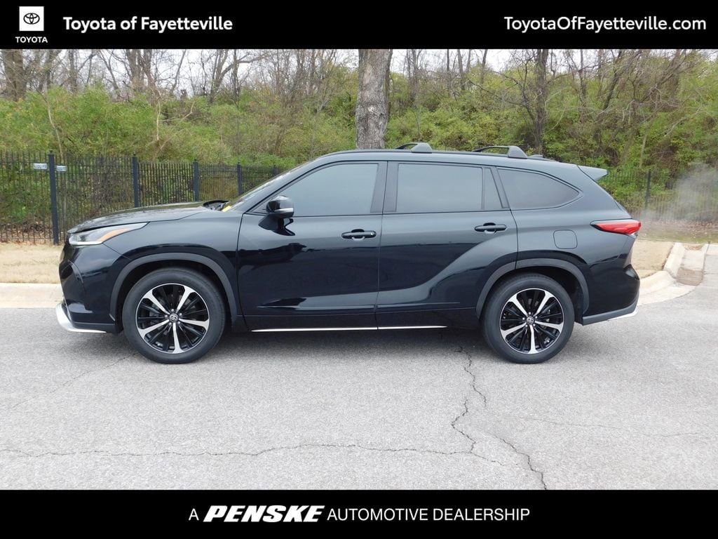 Used 2022 Toyota Highlander XSE SUV