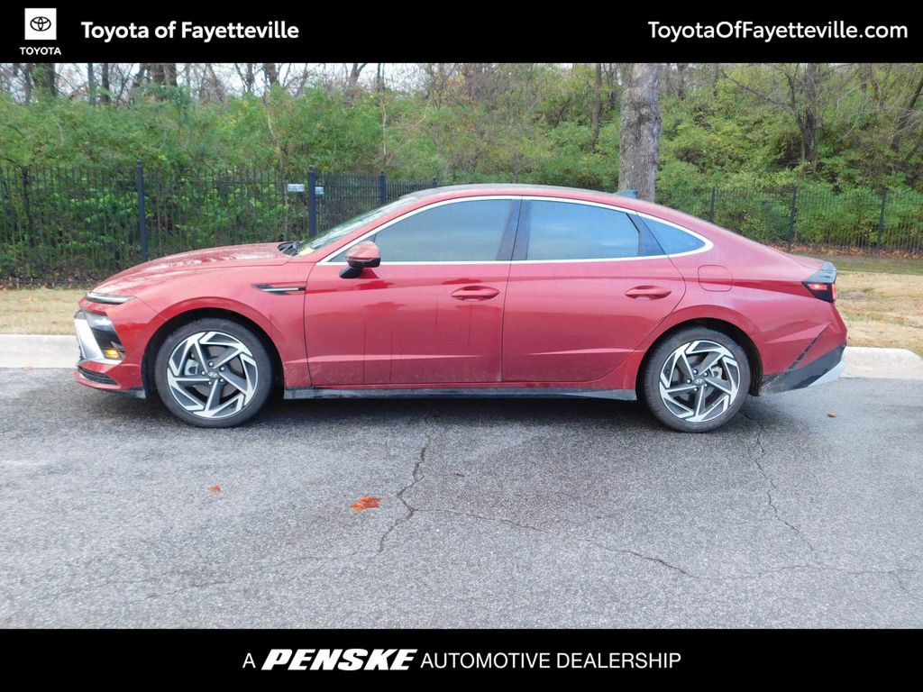 2024 Hyundai Sonata SEL photo 2