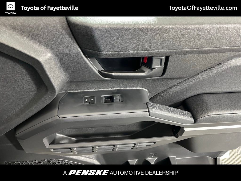 2026 Toyota Tacoma SR5 - Photo 12