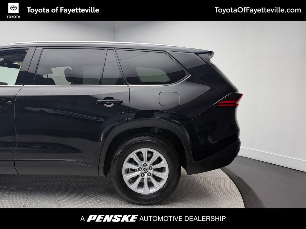 2025 Toyota Grand Highlander LE - Photo 10