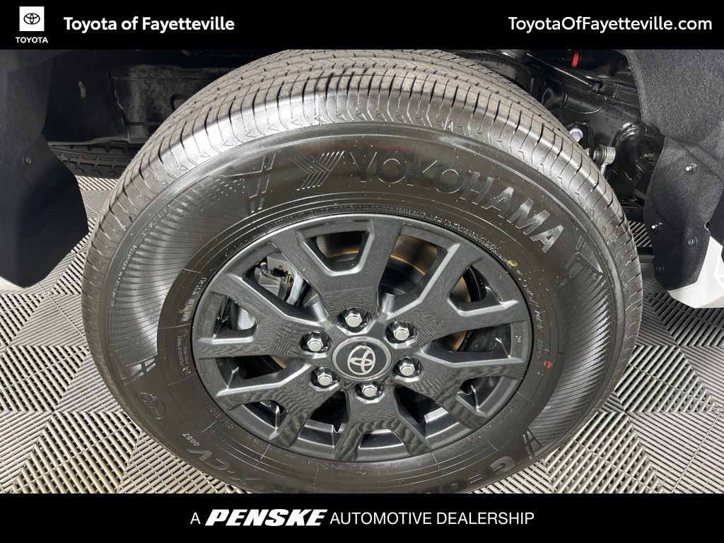 2026 Toyota 4Runner SR5 - Photo 13