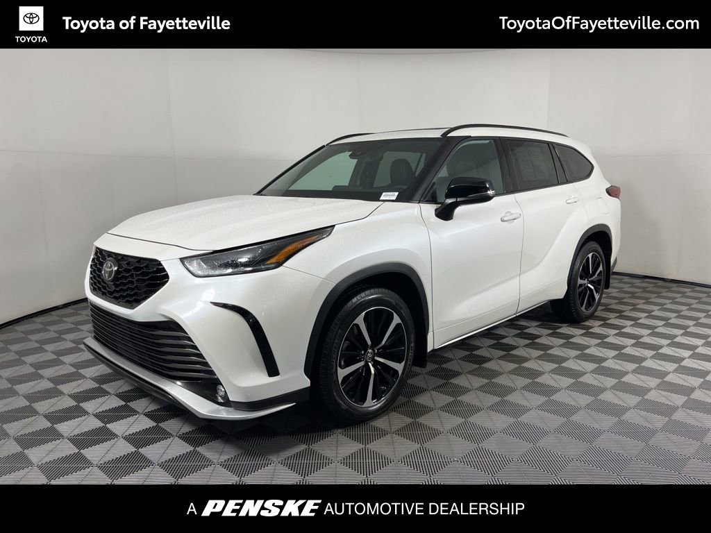 2021 Toyota Highlander XSE's photo