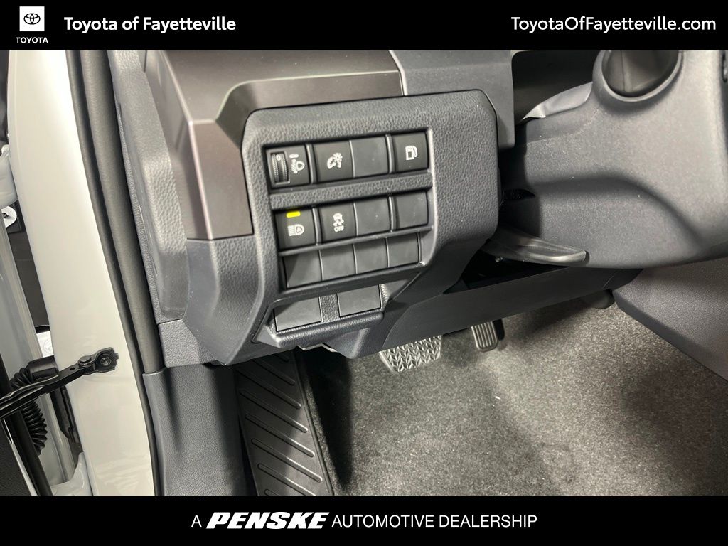 2026 Toyota 4Runner SR5 - Photo 25