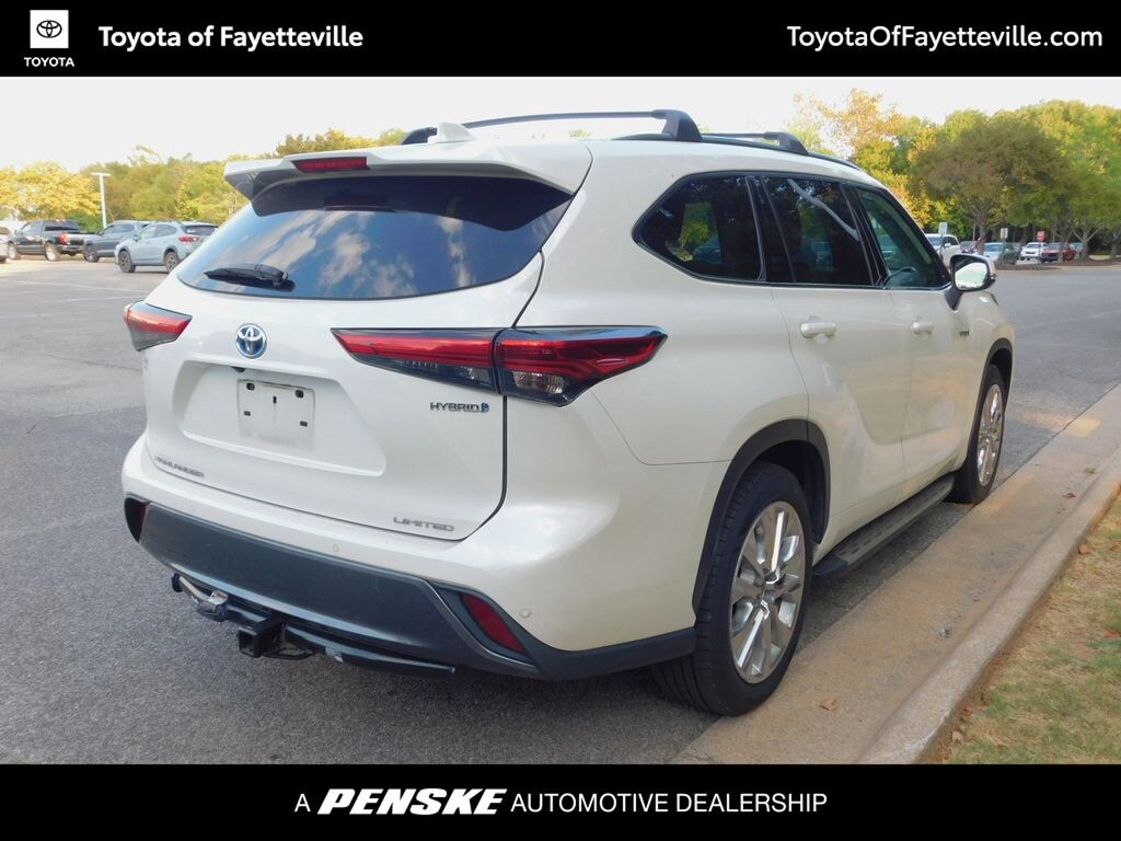 Used 2021 Toyota Highlander Hybrid Limited SUV