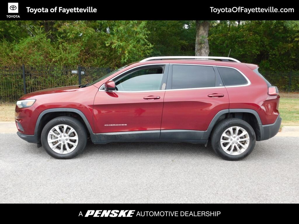 Used 2019 Jeep Cherokee Latitude SUV