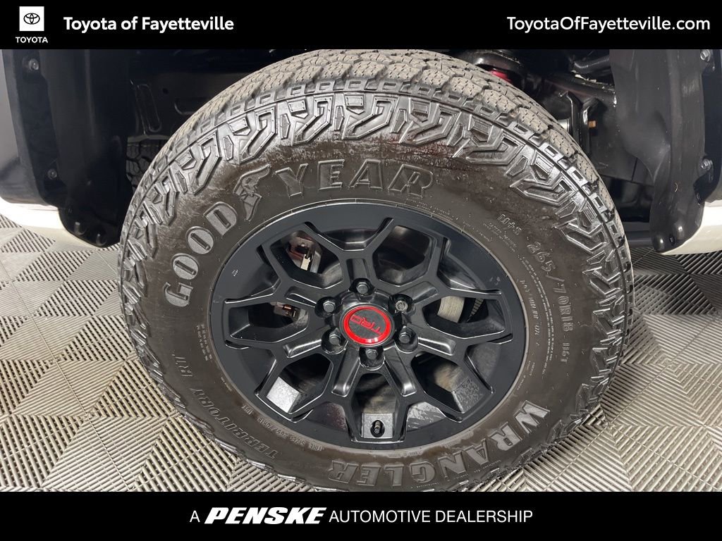 2025 Toyota Tacoma TRD Pro - Photo 13