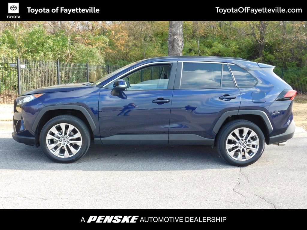 2021 Toyota RAV4 XLE Premium photo 2