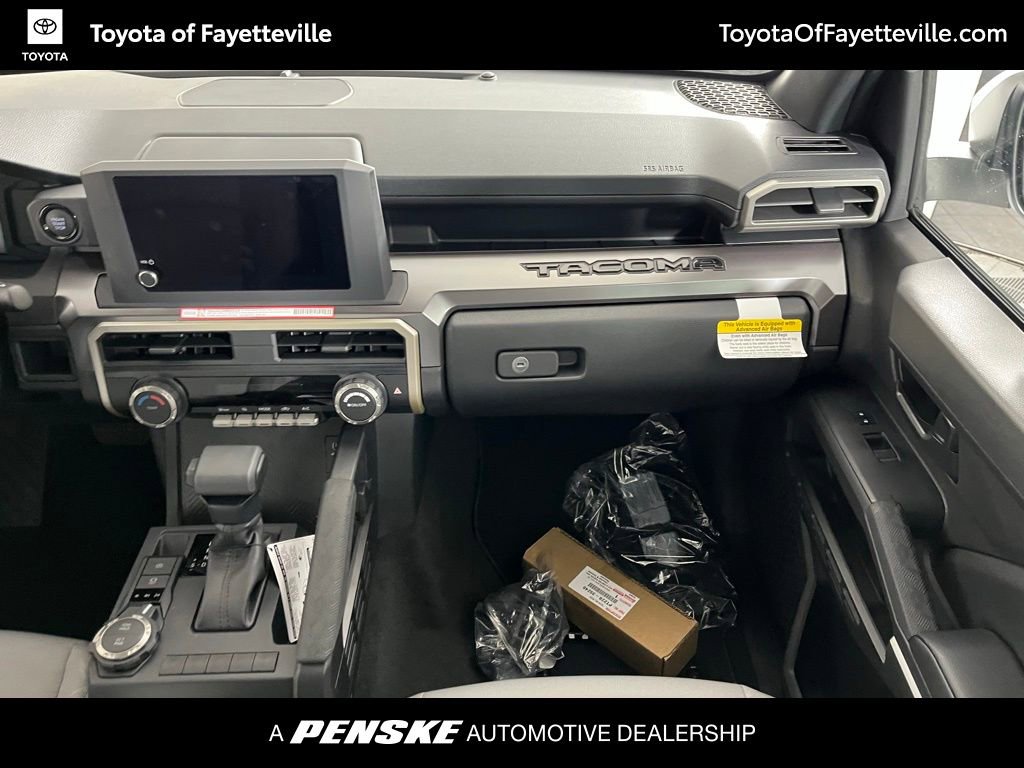 2026 Toyota Tacoma SR5 - Photo 14