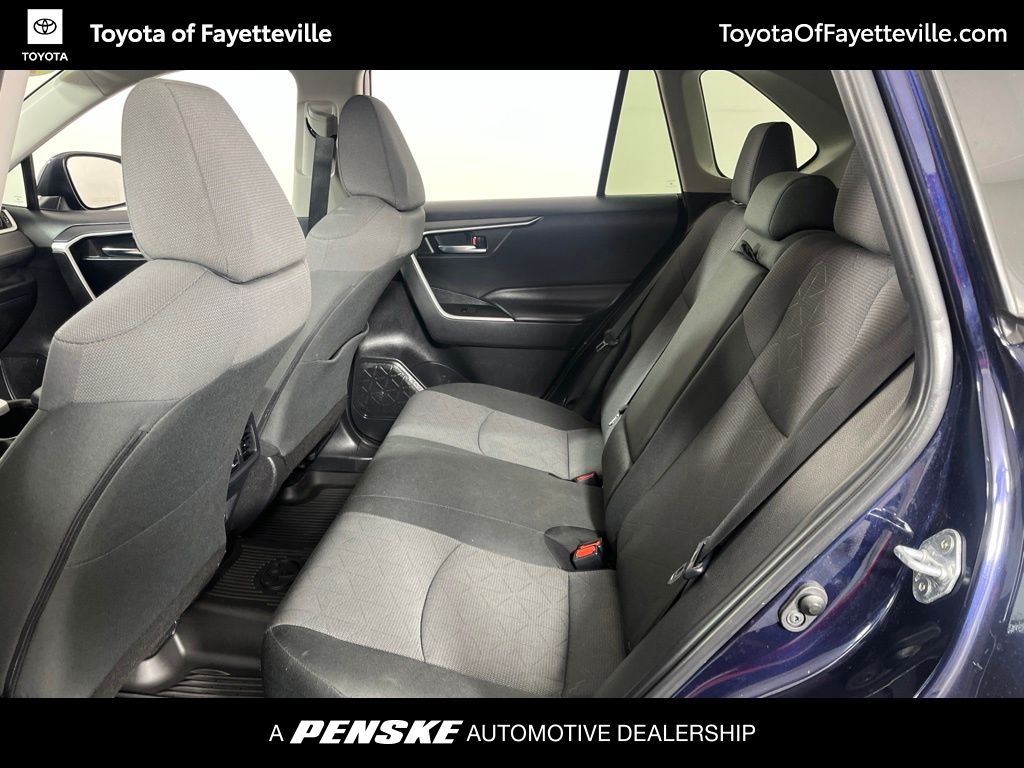 2024 Toyota RAV4 XLE - Photo 20