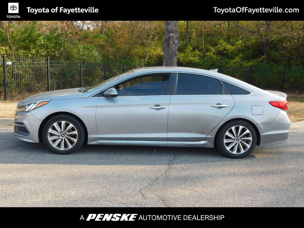 2017 Hyundai Sonata Sport photo 2