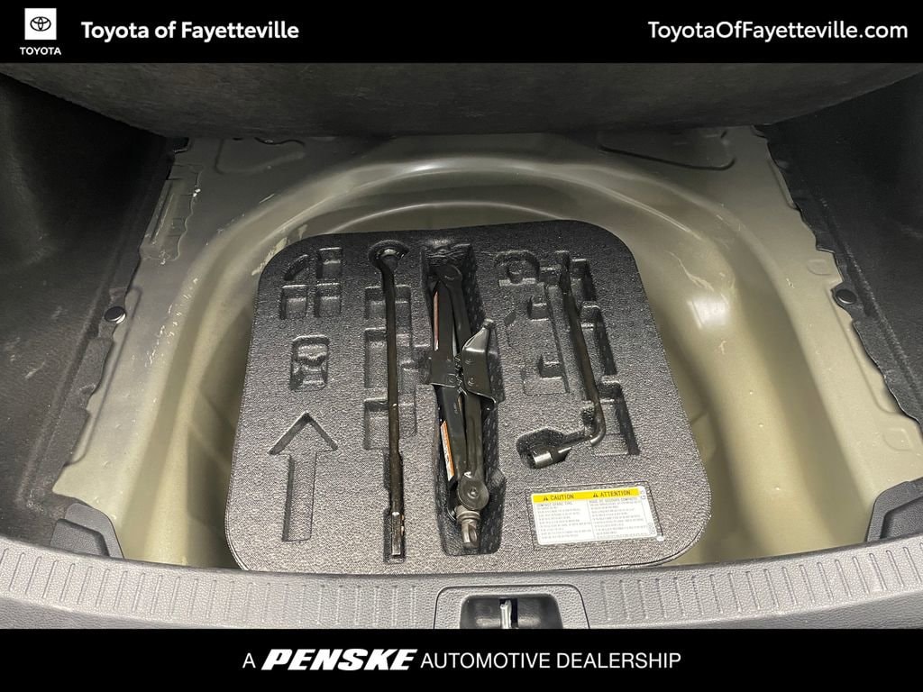 2024 Toyota Corolla LE - Photo 38