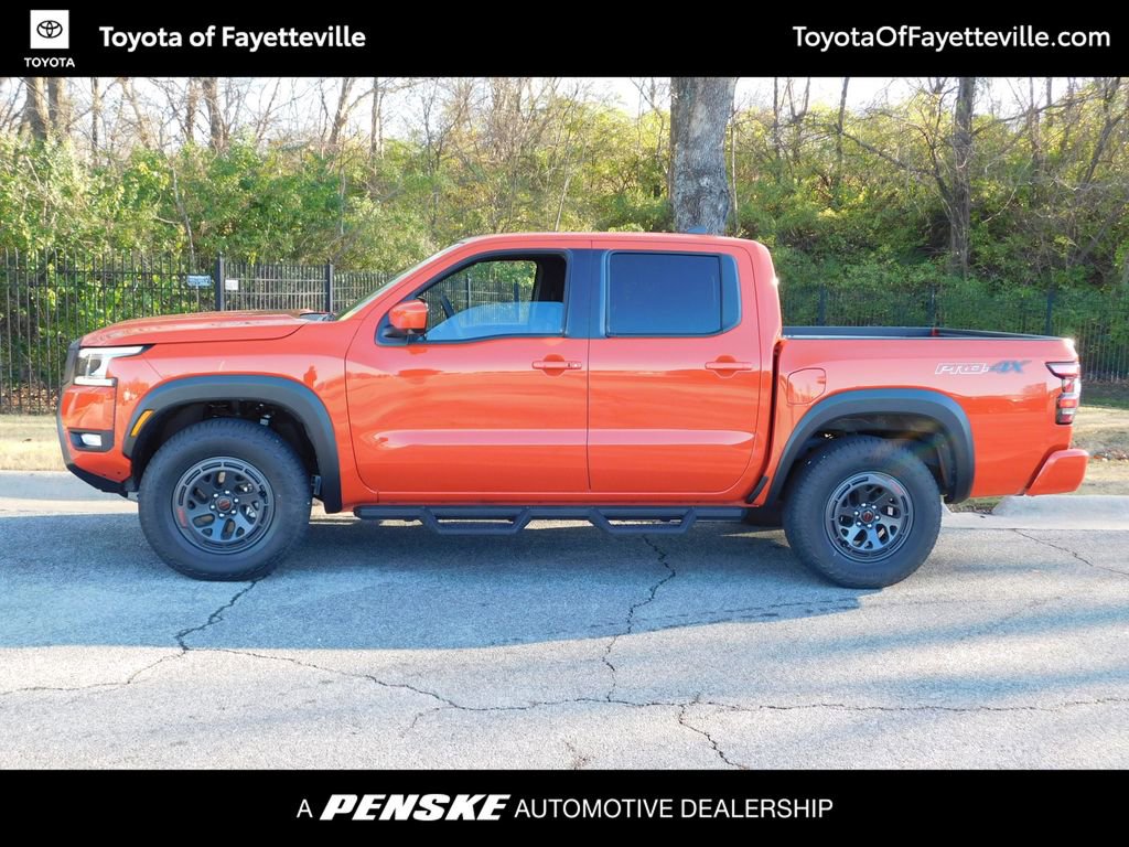 2025 Nissan Frontier Crew Cab PRO-4X photo 2