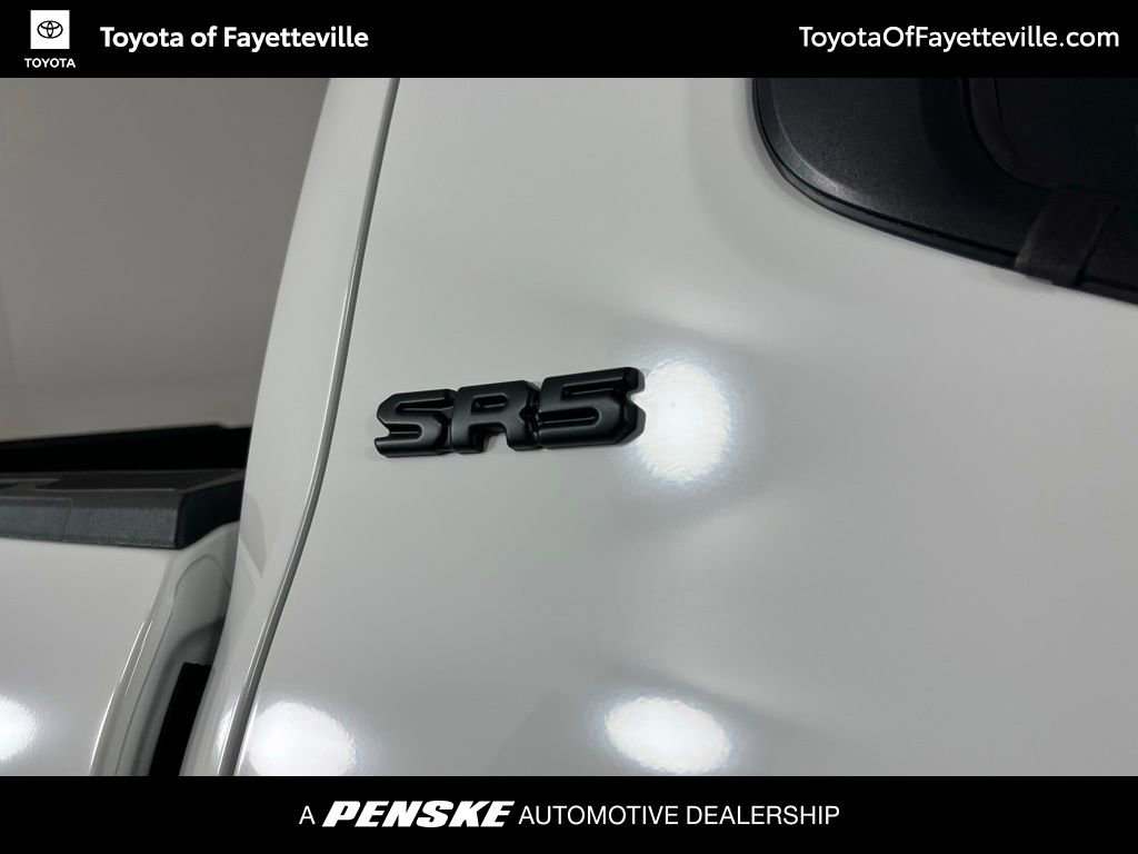2026 Toyota Tacoma SR5 - Photo 8