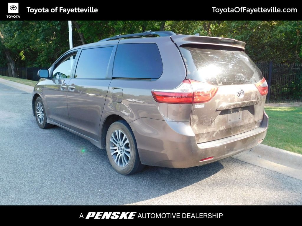 Used 2020 Toyota Sienna XLE Van