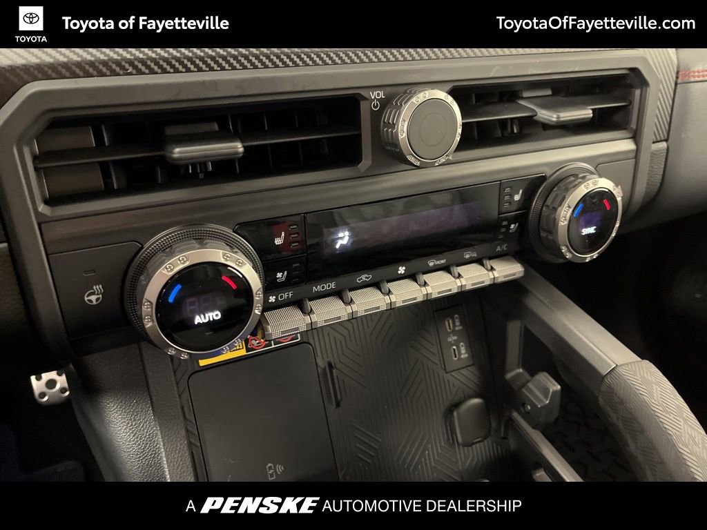 2025 Toyota Tacoma TRD Pro - Photo 31
