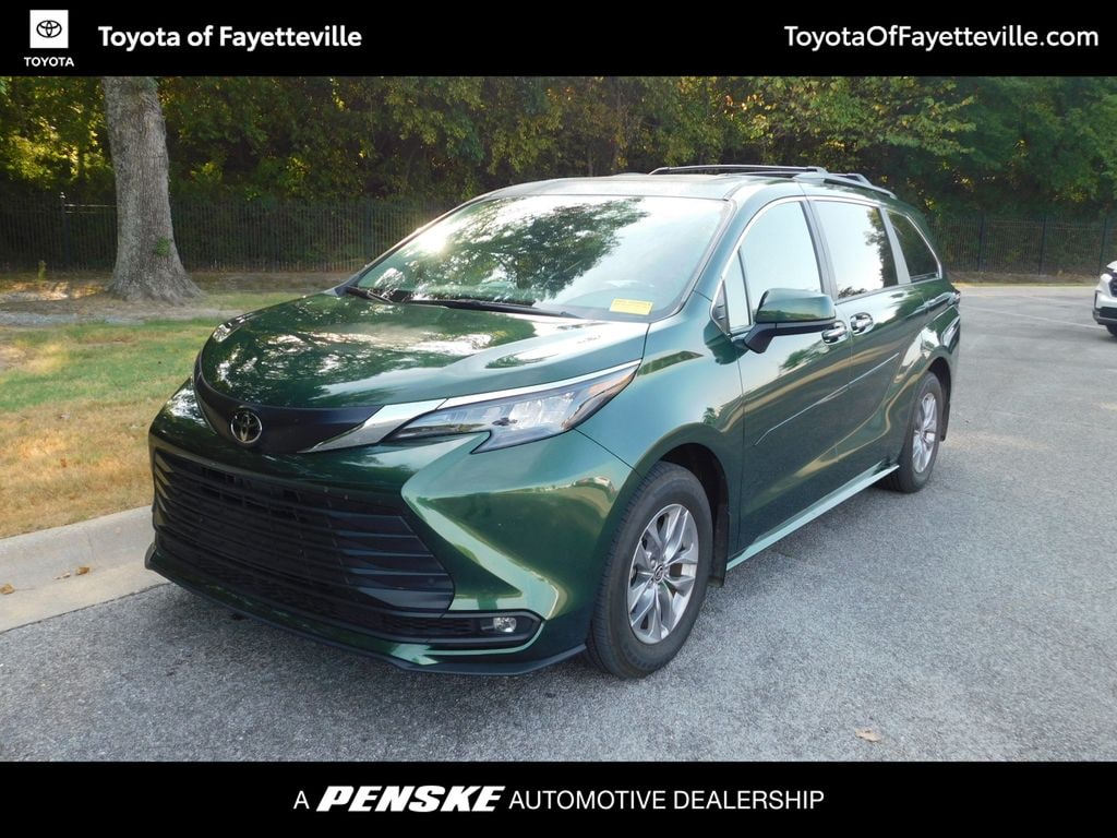 Used 2026 Toyota Sienna XLE Van Passenger Van